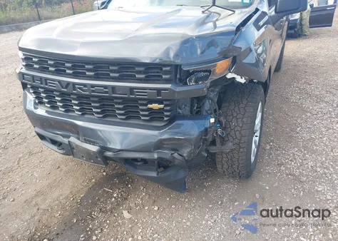 2021 Chevrolet Silverado 1500 4Wd Standard Bed Custom z USA, uszkodzony, nr VIN 1GCRYBEH8MZ187242